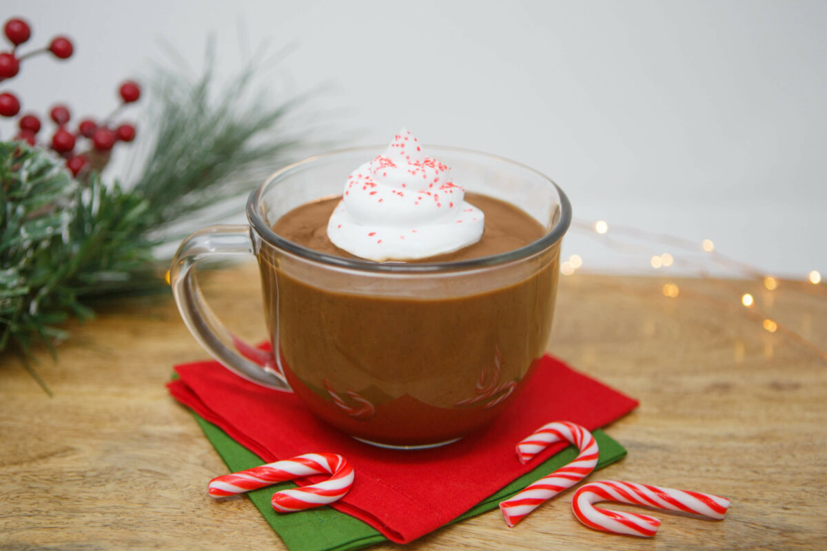 Dysphagia-friendly peppermint mocha on red napkin