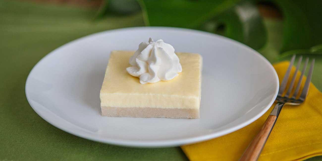 Thickened Key lime cheesecake on a plate